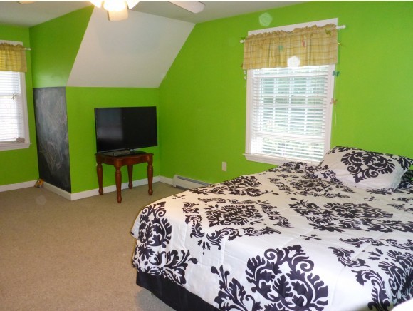 10 Union Street Winchester, NH 03470 - Photo 14 of 19 Gallery Image 14