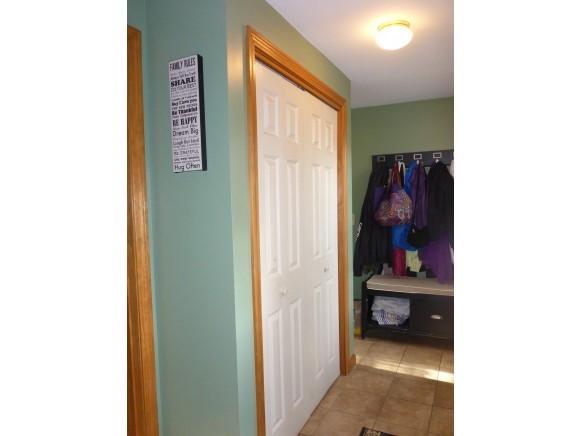 10 Union Street Winchester, NH 03470 - Photo 3 of 19 Gallery Image 3