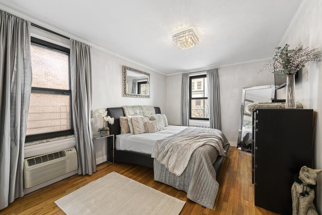 330 East 70th Street, Unit 2H Manhattan, NY 10021 - Photo 7 of 9