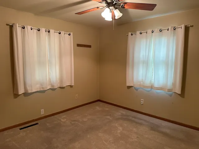 $189,900 | 401 Shumway Street, Lena, IL 61048