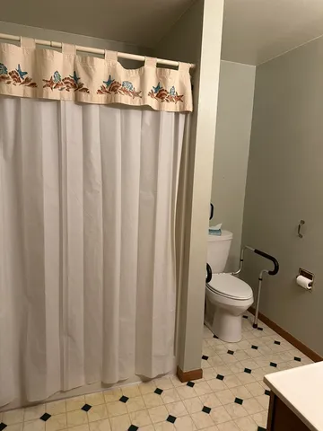 $189,900 | 401 Shumway Street, Lena, IL 61048