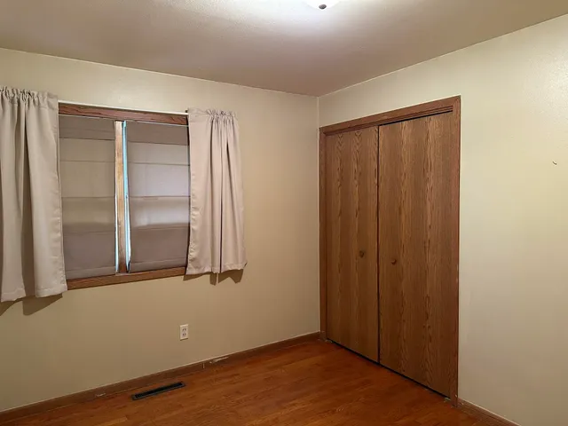 $189,900 | 401 Shumway Street, Lena, IL 61048