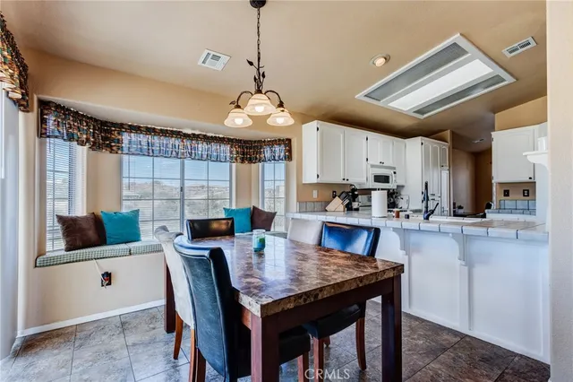 $639,900 | 7170 Joshua Road, Oak Hills, CA 92344