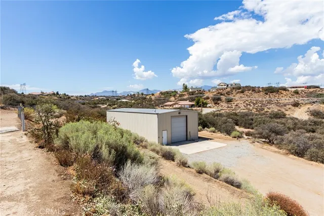 $639,900 | 7170 Joshua Road, Oak Hills, CA 92344