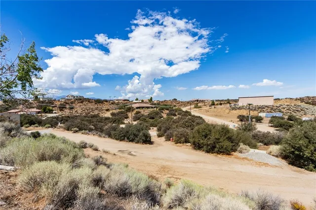 $639,900 | 7170 Joshua Road, Oak Hills, CA 92344