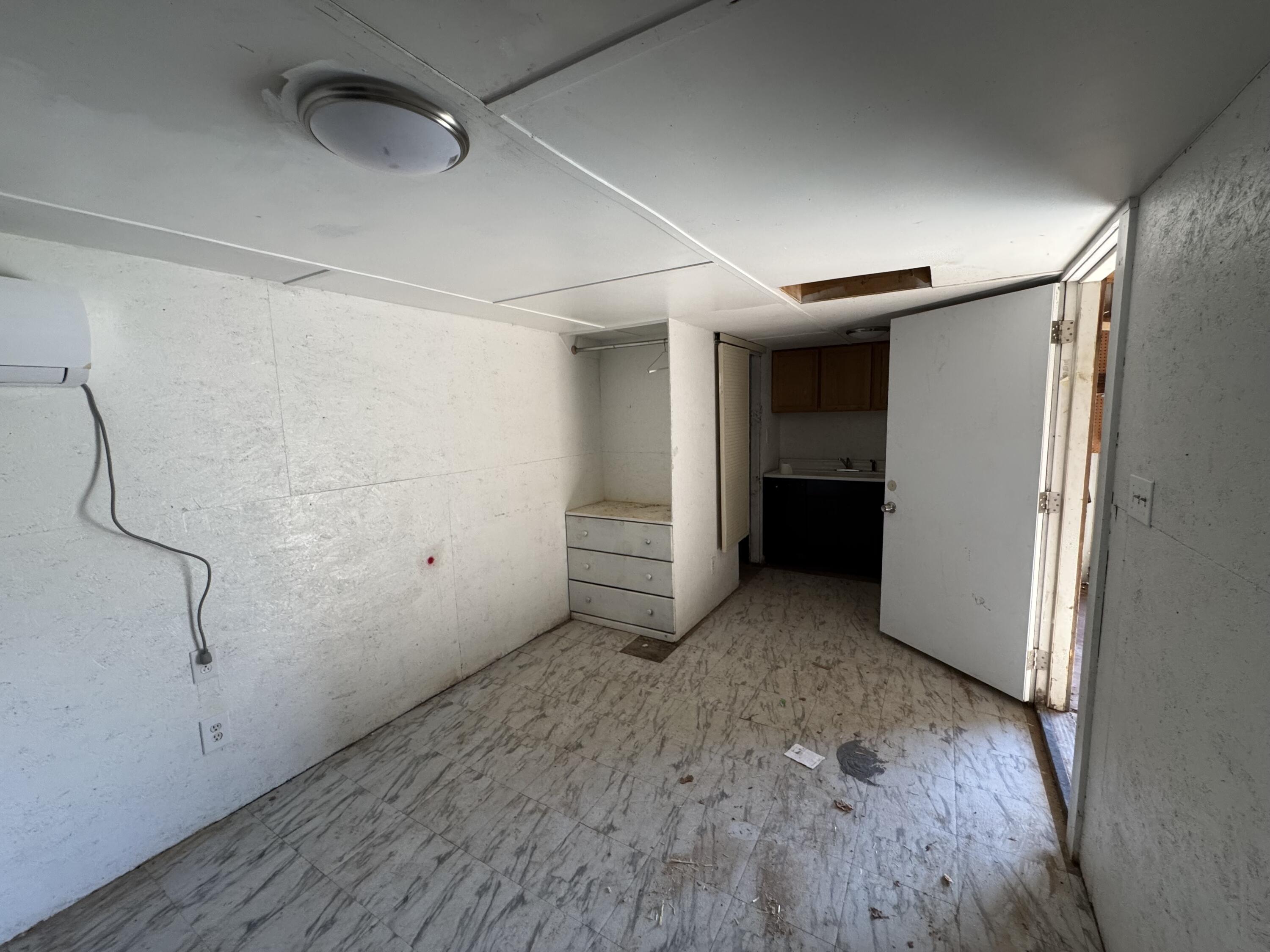 2016 47th Street Lubbock, TX 79412 - Photo 23 of 24 IMG_5884