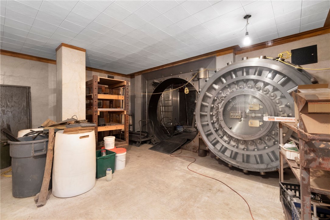 216 Main Street Pawtucket, RI 02860 - Photo 20 of 49