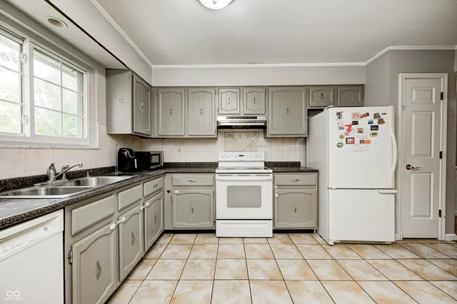 $105,000 | 6417 Park Central Drive West, Unit D, Indianapolis, IN 46260