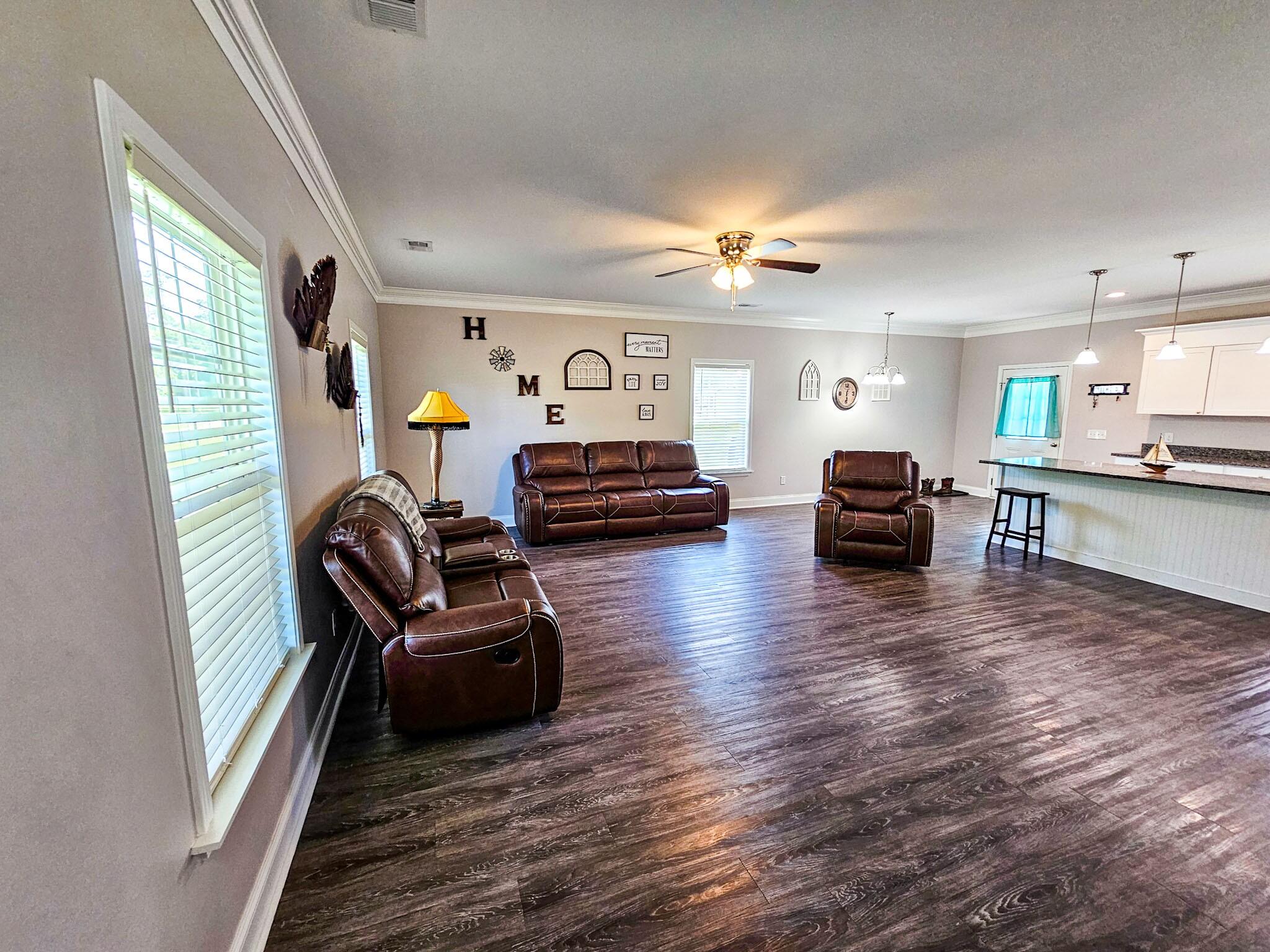 303 David Street St. George, SC 29477 - Photo 4 of 33 20260723_100242