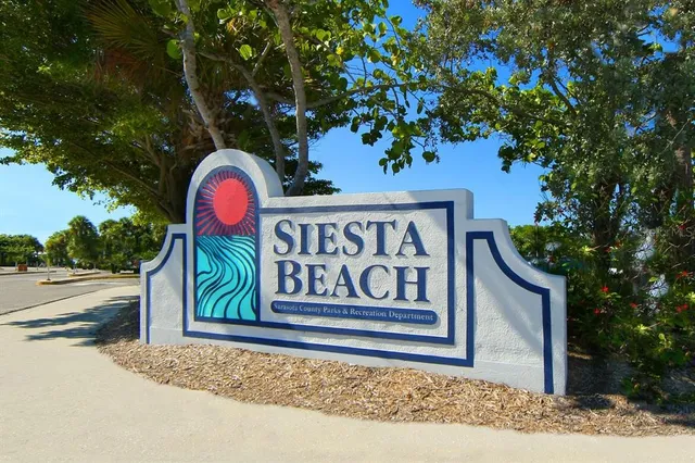 $7,950,000 | 84 Avenida Veneccia, Unit 202 & 203, Sarasota, FL 34242