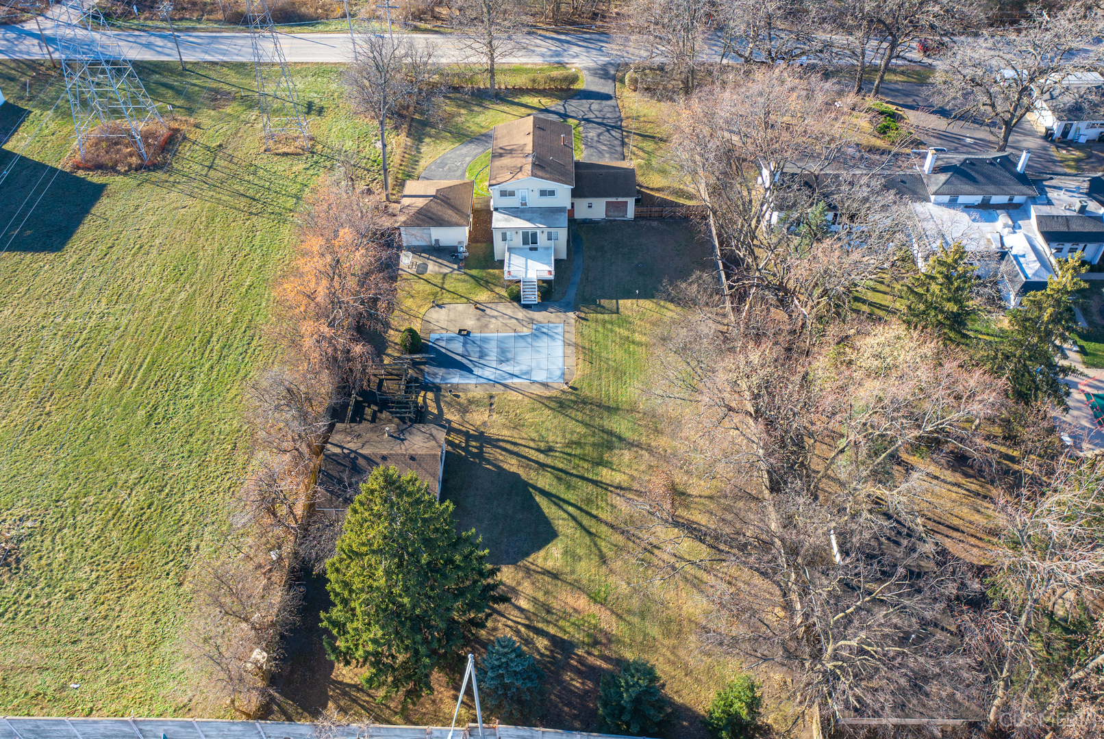 225 East River Road Des Plaines, IL 60016 - Photo 6 of 26 Gallery Image 6