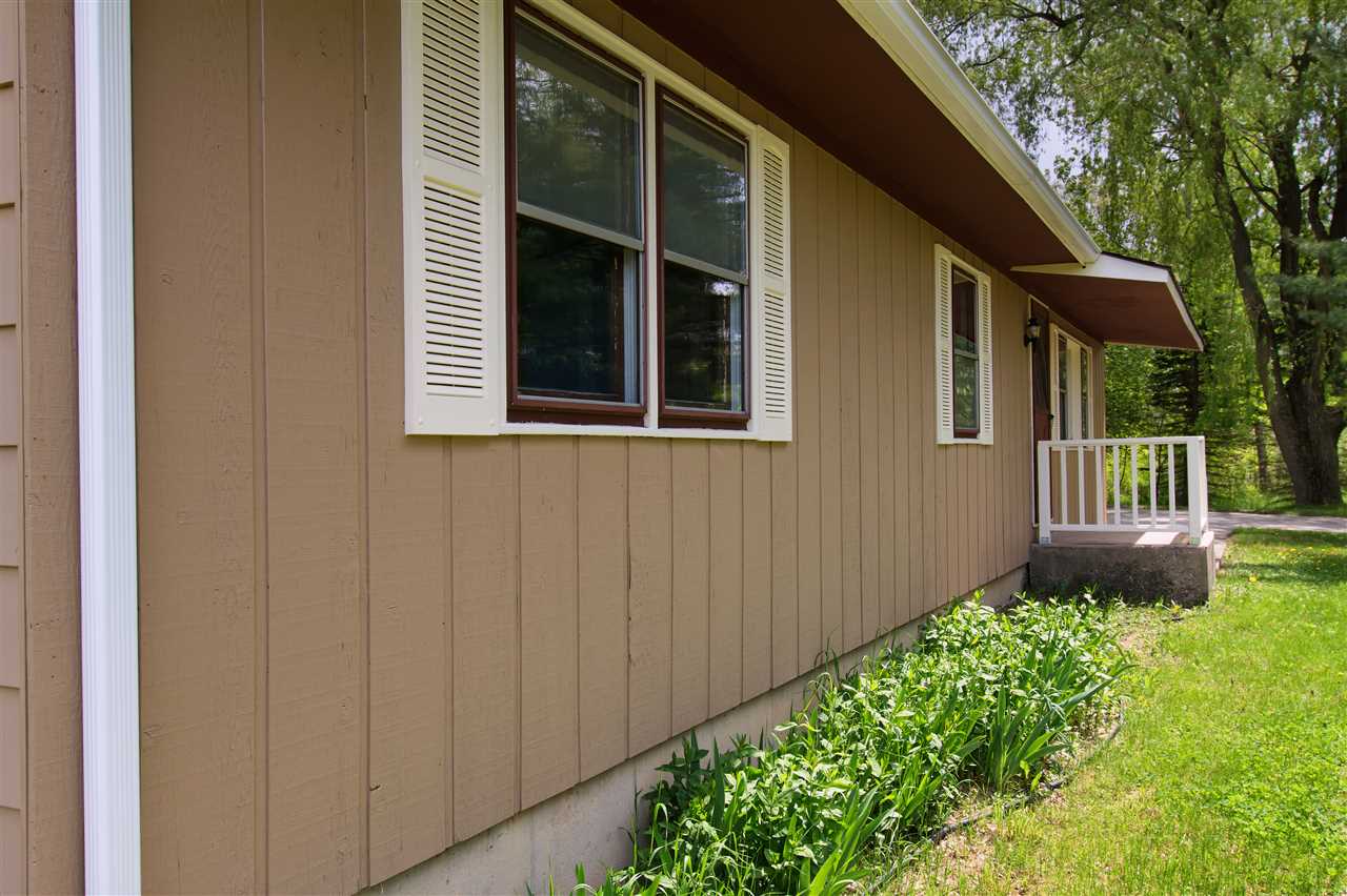 1731 South Shepherd Road Mount Pleasant, MI 48858 - Photo 25 of 29 1818150-24.JPG