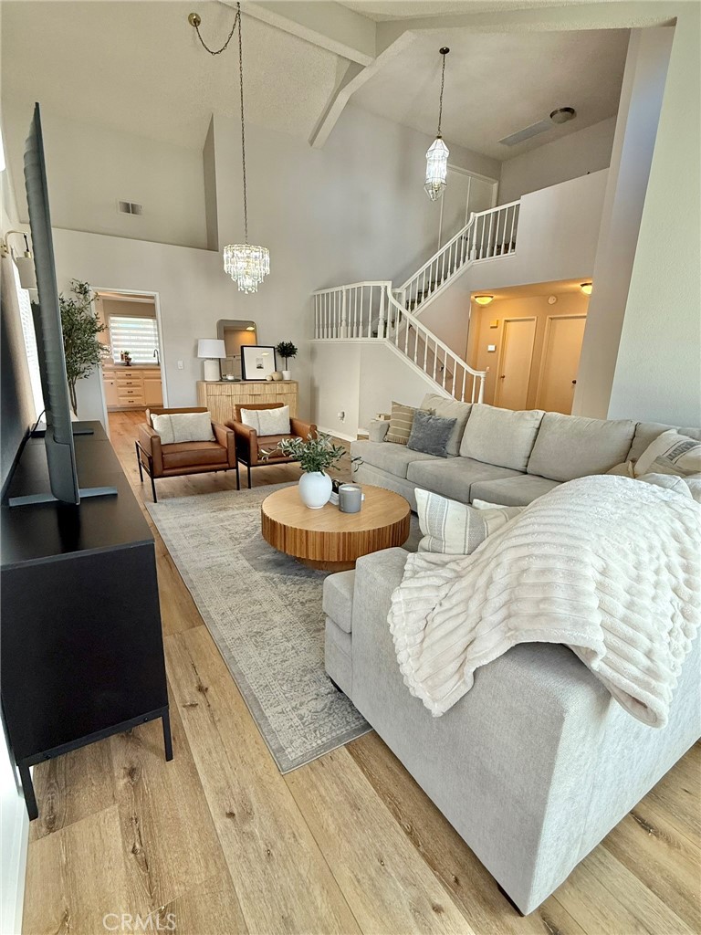 7130 Tiverton Way Riverside, CA 92506 - Photo 2 of 11