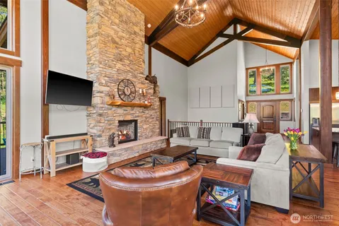 $1,795,000 | 239 Foxridge Lane, Leavenworth, WA 98826