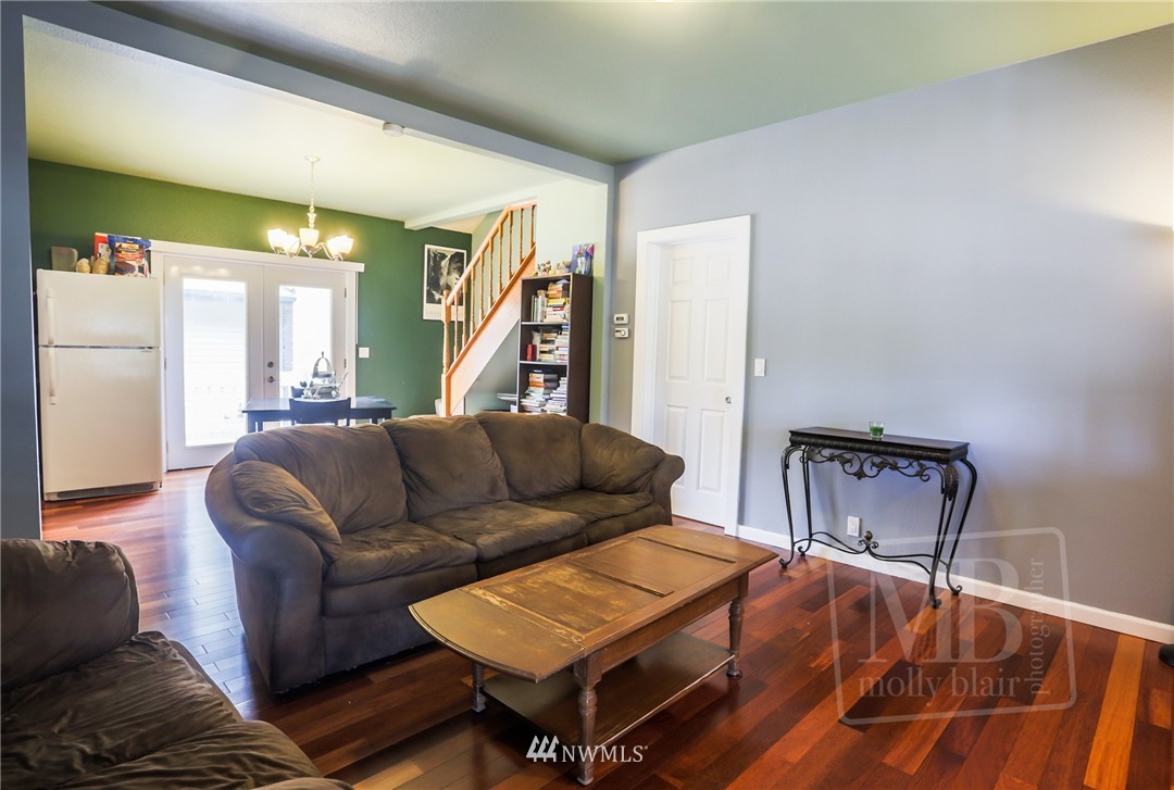1712 Northeast 24th Street Renton, WA 98056 - Photo 6 of 11