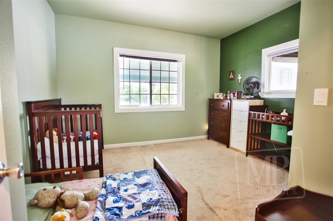 1712 Northeast 24th Street Renton, WA 98056 - Photo 9 of 11