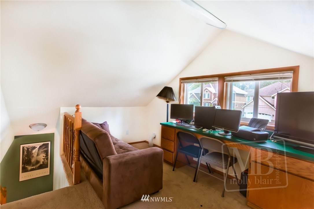 1712 Northeast 24th Street Renton, WA 98056 - Photo 10 of 11