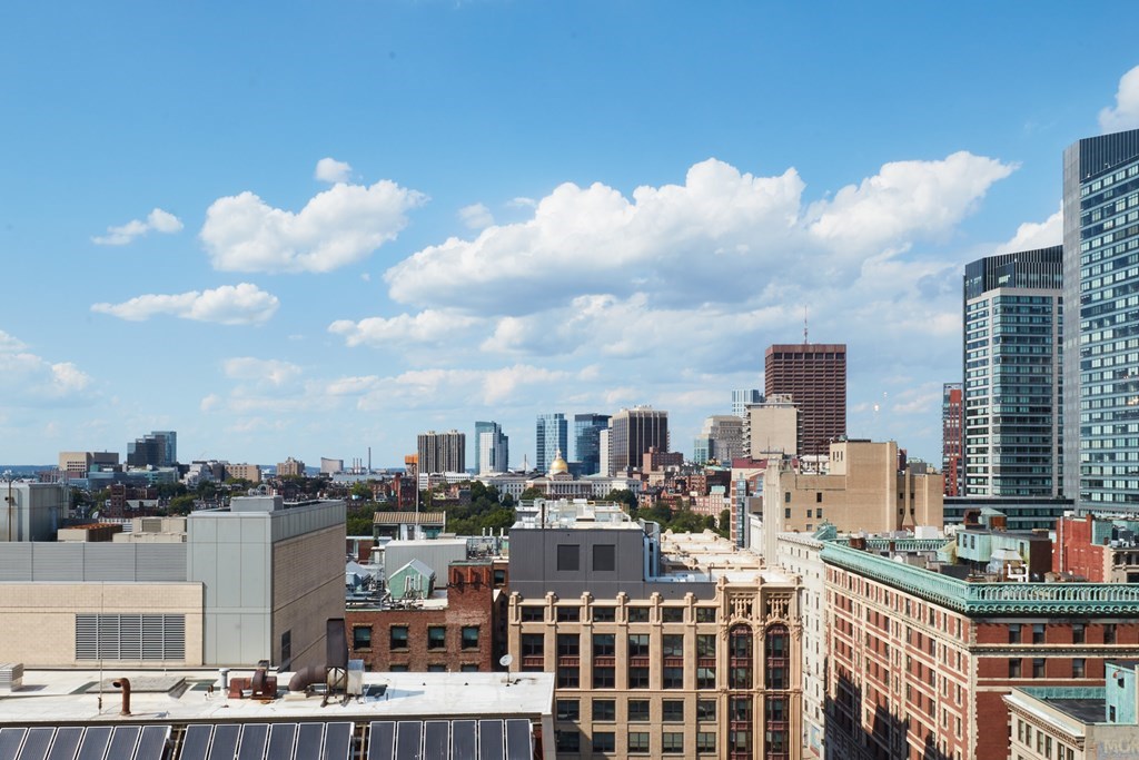 110 Stuart Street, Unit 18G Boston, MA 02116 - Photo 15 of 21 a picture of city view