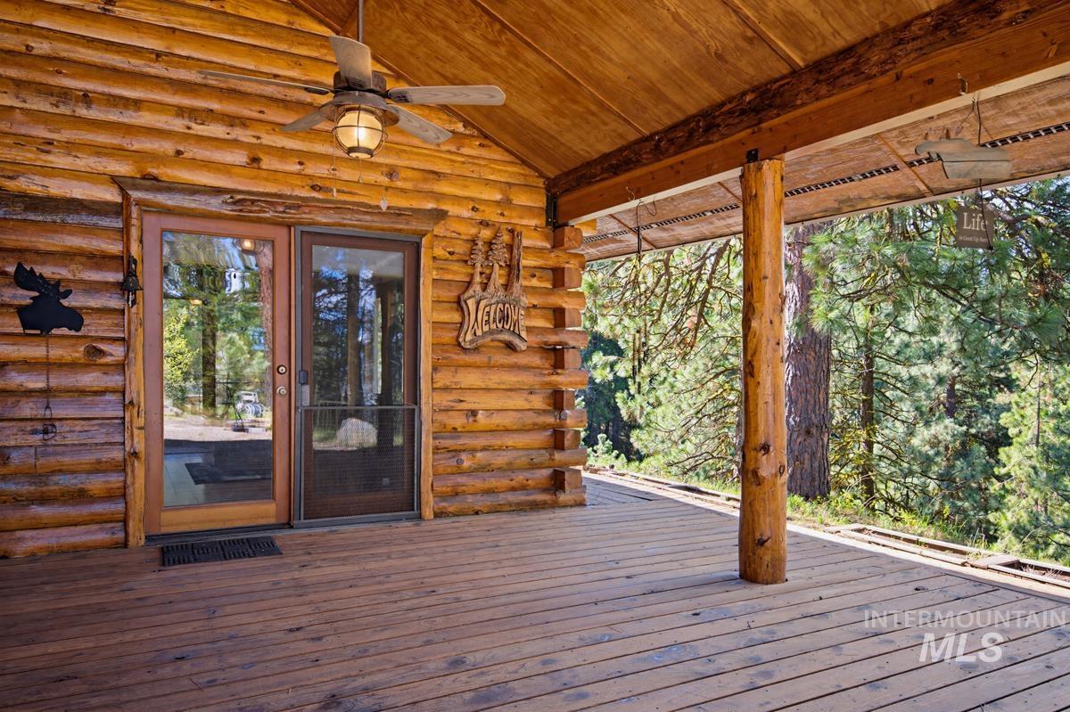 461 Hilltop Road Cascade, ID 83611 - Photo 7 of 40