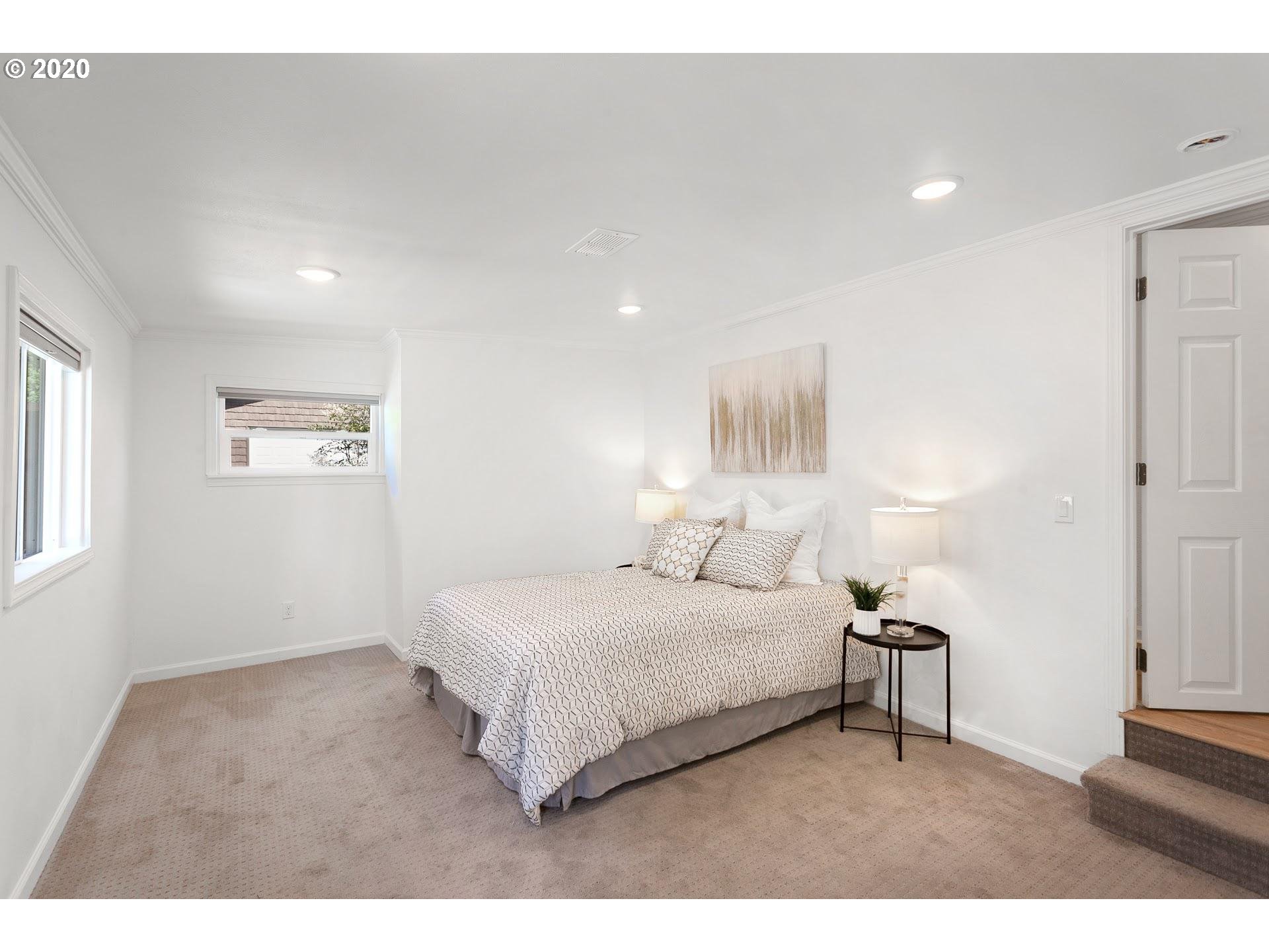 6785 Southwest Vermont Street Portland, OR 97223 - Photo 15 of 25 Gallery Image 15