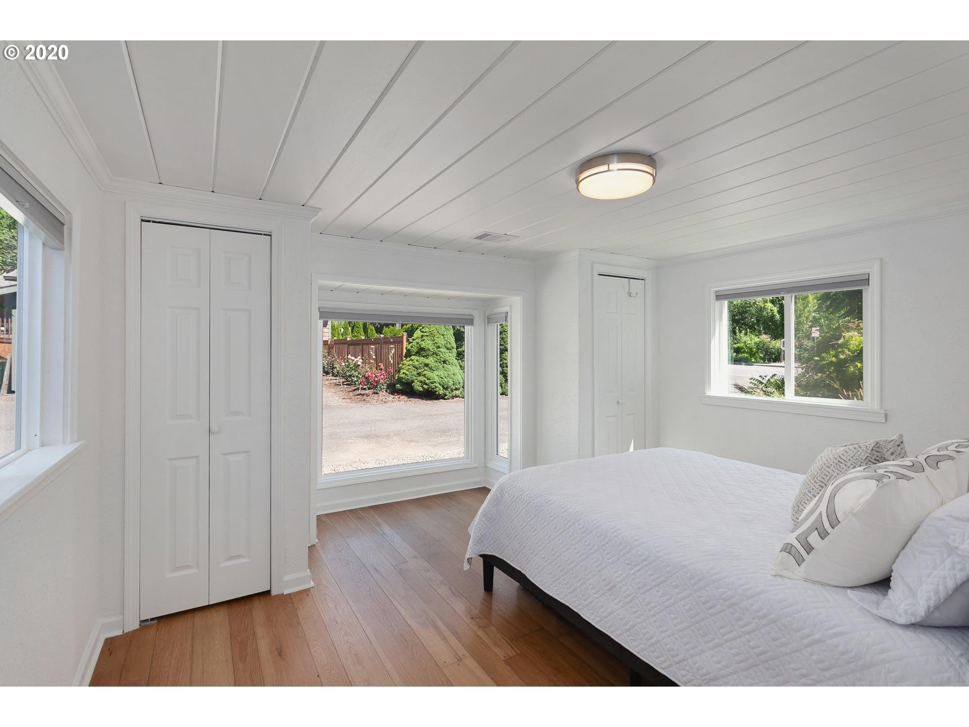 6785 Southwest Vermont Street Portland, OR 97223 - Photo 17 of 25 Gallery Image 17
