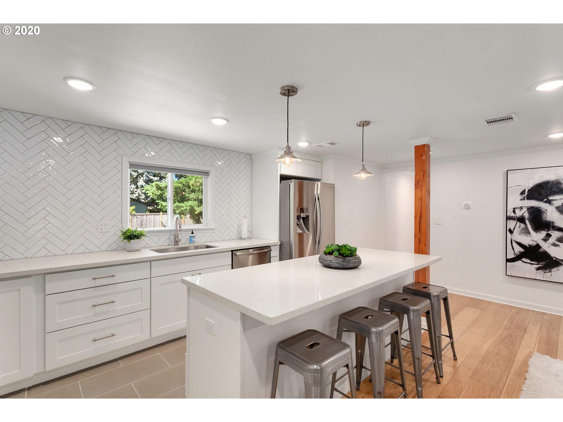 6785 Southwest Vermont Street Portland, OR 97223 - Photo 9 of 25 Gallery Image 9