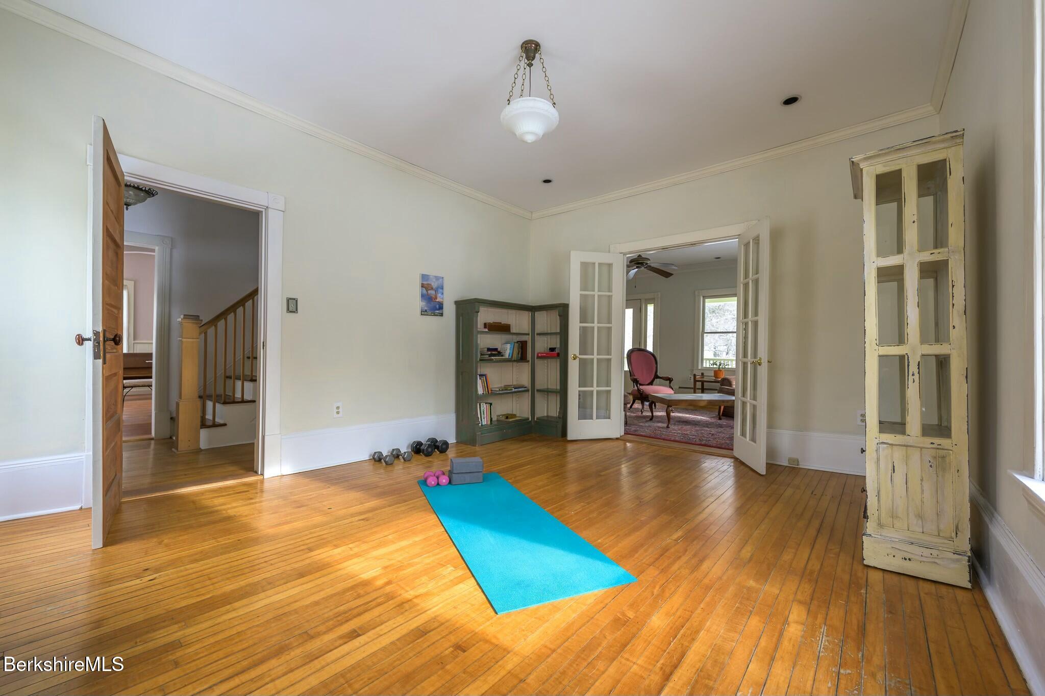 5 Stockbridge Road West Stockbridge, MA 01266 - Photo 25 of 60 Parlor