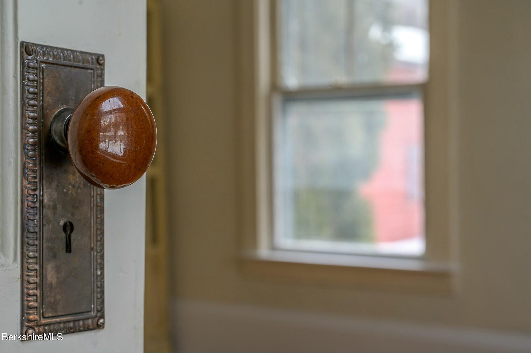 5 Stockbridge Road West Stockbridge, MA 01266 - Photo 38 of 60 a bathroom with a mirror