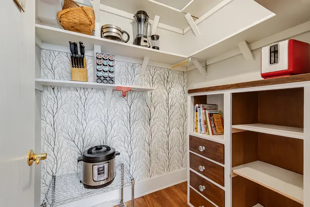 $235,000 | 2525 Park Ridge Court, Unit 2525, Crest Hill, IL 60403