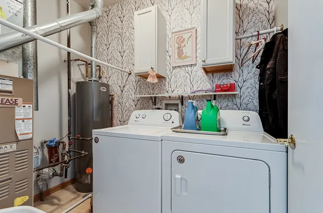 $235,000 | 2525 Park Ridge Court, Unit 2525, Crest Hill, IL 60403