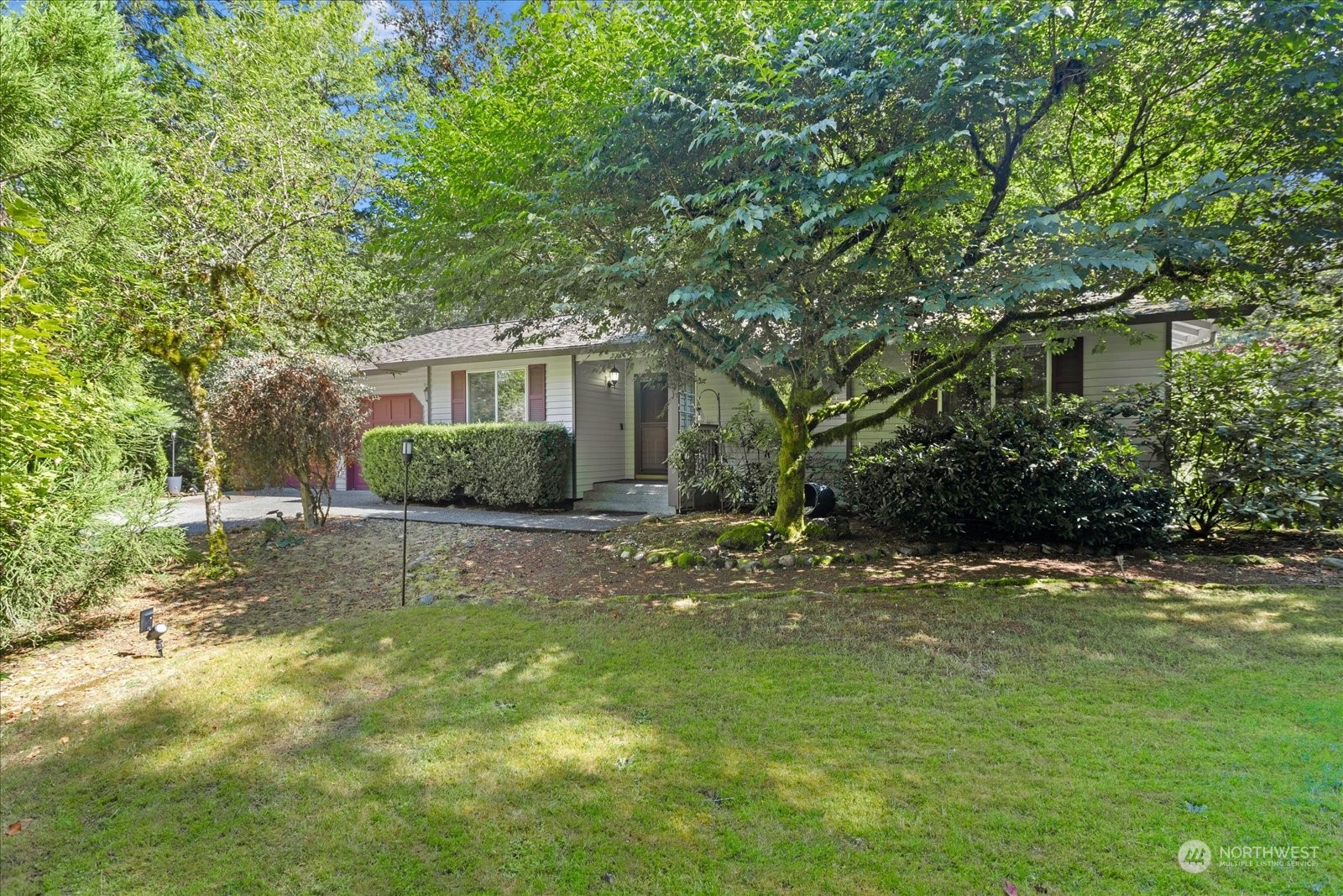 25927 Southeast 164th Street Issaquah, WA 98027 - Photo 38 of 40