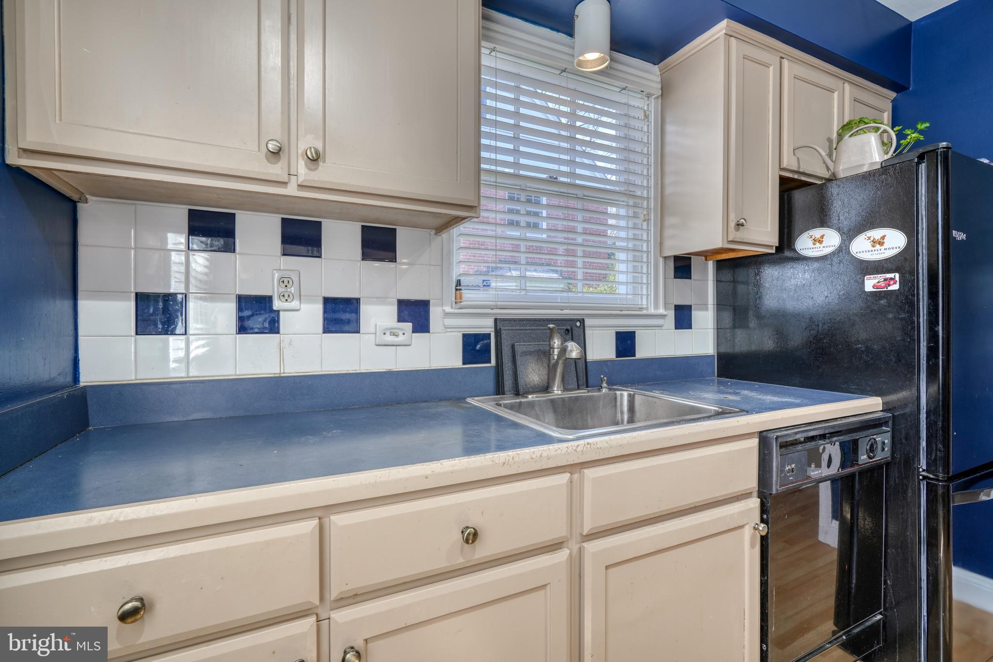 327 Broadmoor Road Baltimore, MD 21212 - Photo 15 of 48