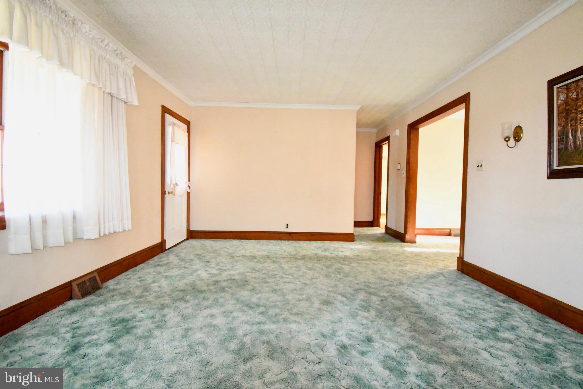 3843 Prospect Road Street, MD 21154 - Photo 9 of 40 Living Room