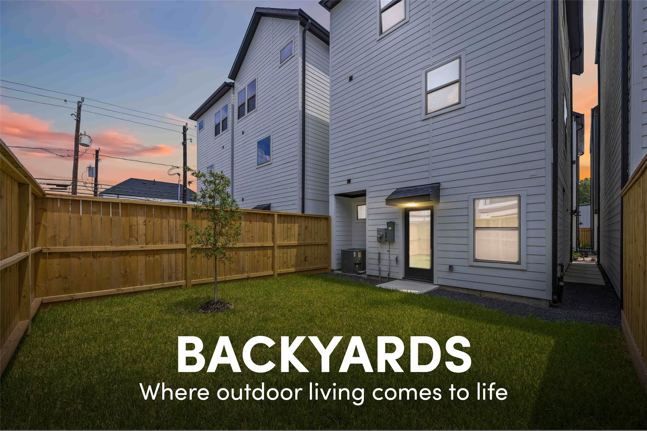 7809 Amelia Road, Unit B Houston, TX 77055 - Photo 4 of 34 Photo is from previous model home. Backyard sizes vary.