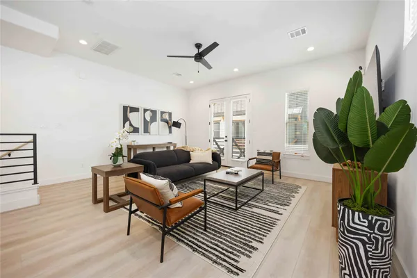 $389,900 | 7809 Amelia Road, Unit B, Houston, TX 77055