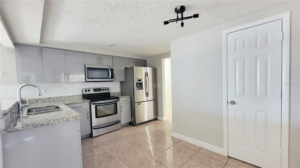 3332 Umber Road Holiday, FL 34691 - Photo 15 of 32