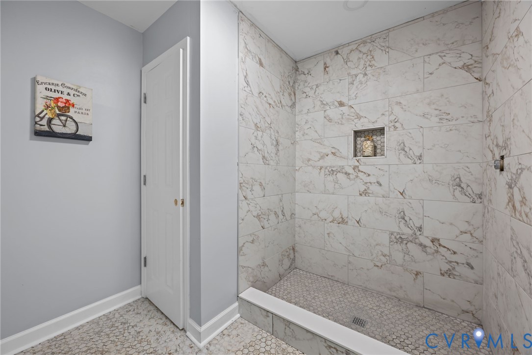 8323 Raven Run Drive Mechanicsville, VA 23111 - Photo 10 of 50