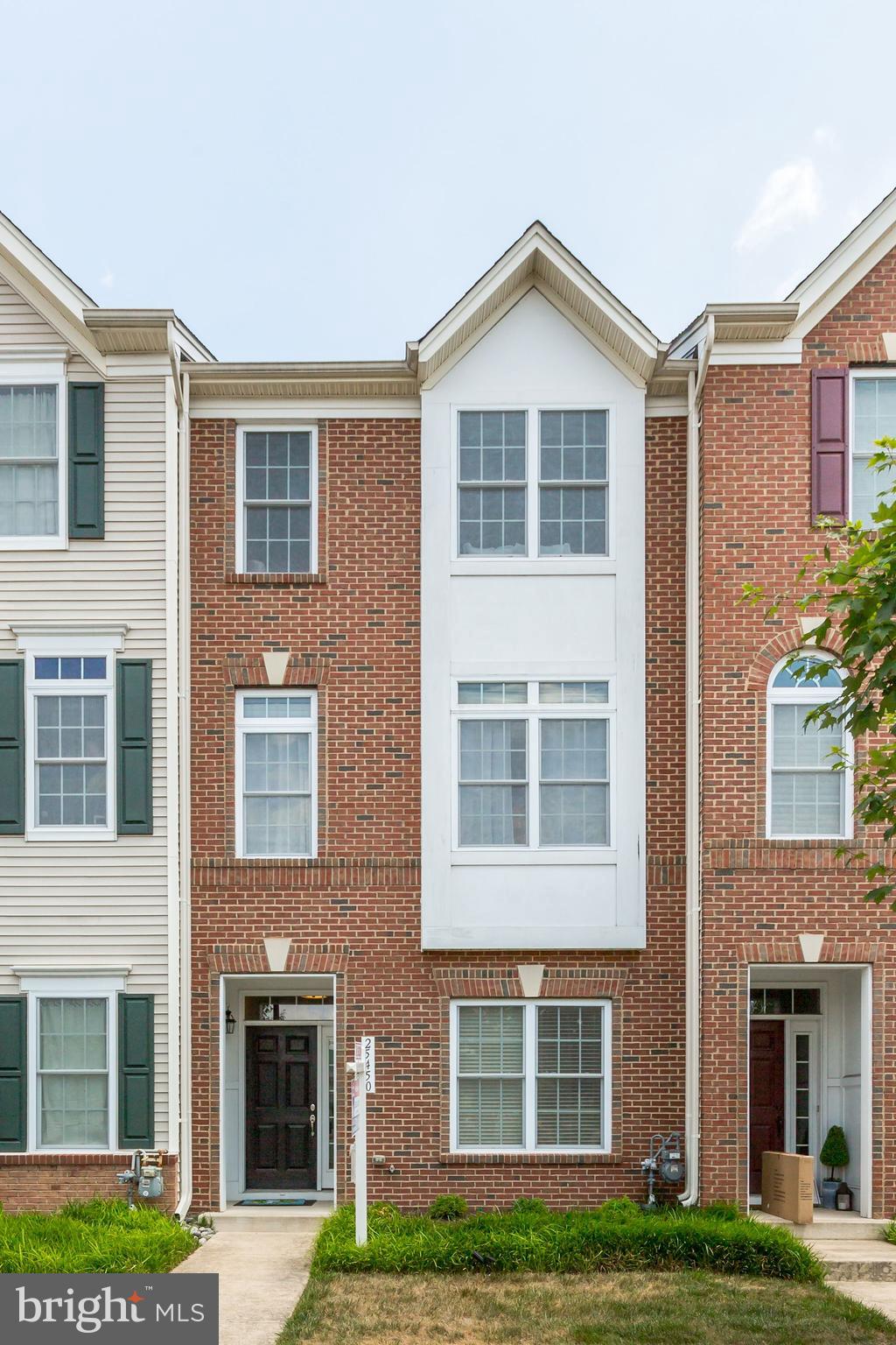 25450 South Riding Boulevard Chantilly, VA 20152 - Photo 1 of 41 Gallery Image 1