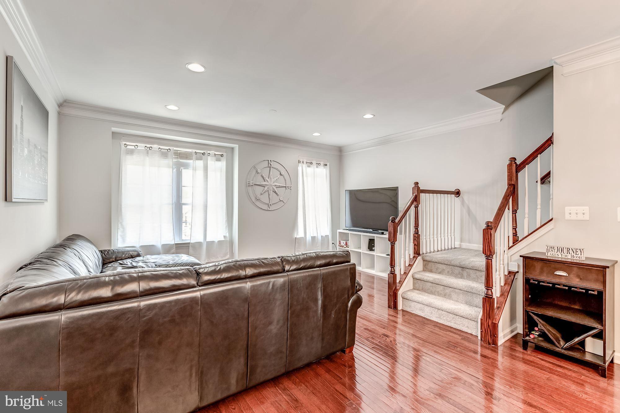 25450 South Riding Boulevard Chantilly, VA 20152 - Photo 13 of 41 Gallery Image 13