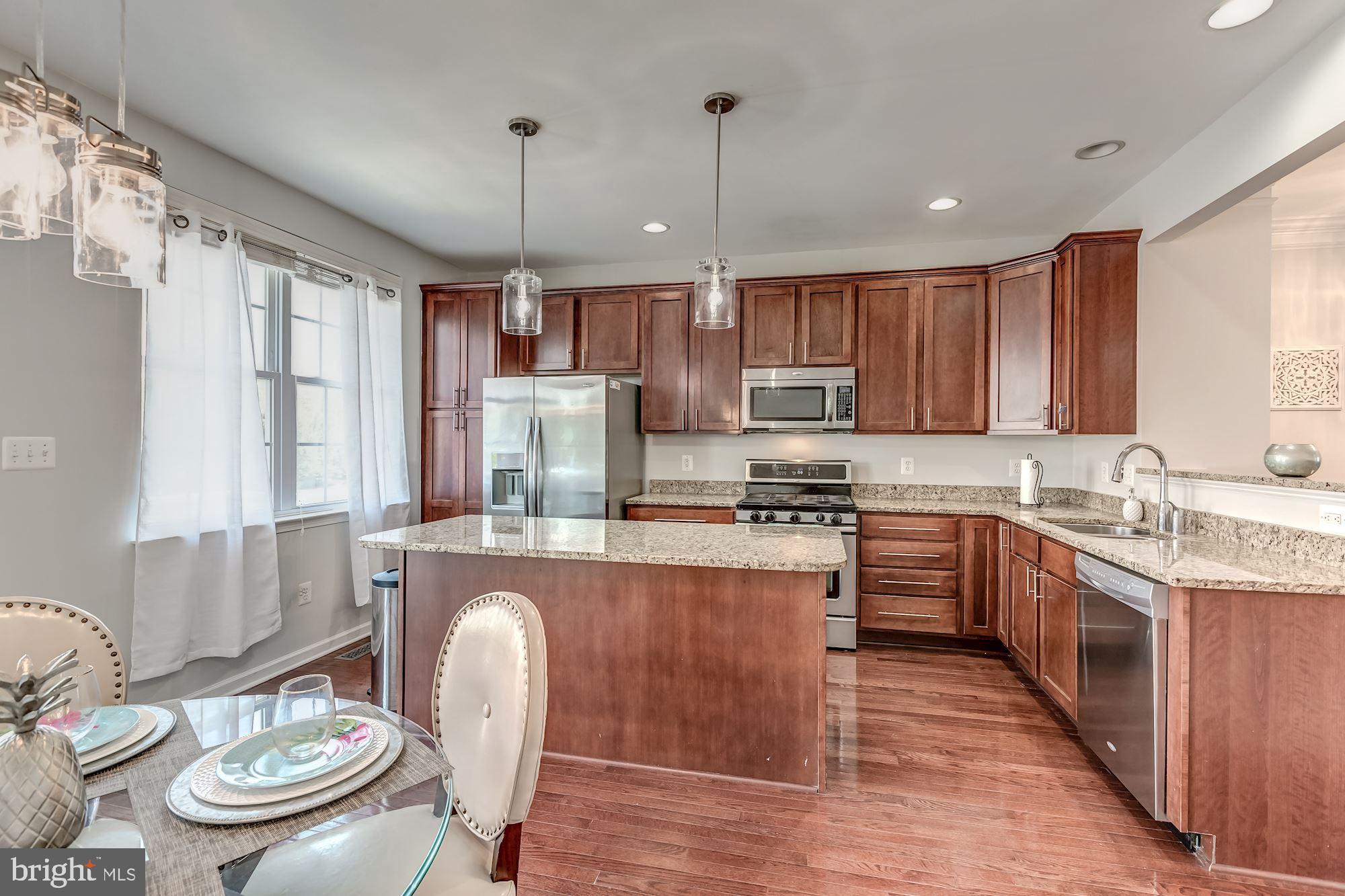 25450 South Riding Boulevard Chantilly, VA 20152 - Photo 19 of 41 Gallery Image 19