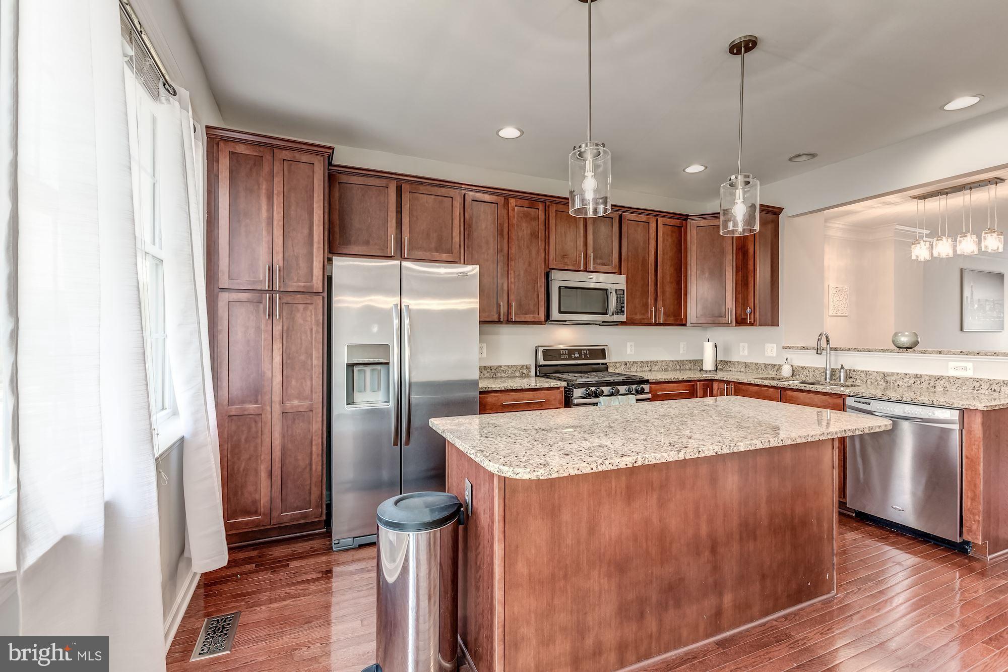 25450 South Riding Boulevard Chantilly, VA 20152 - Photo 20 of 41 Gallery Image 20