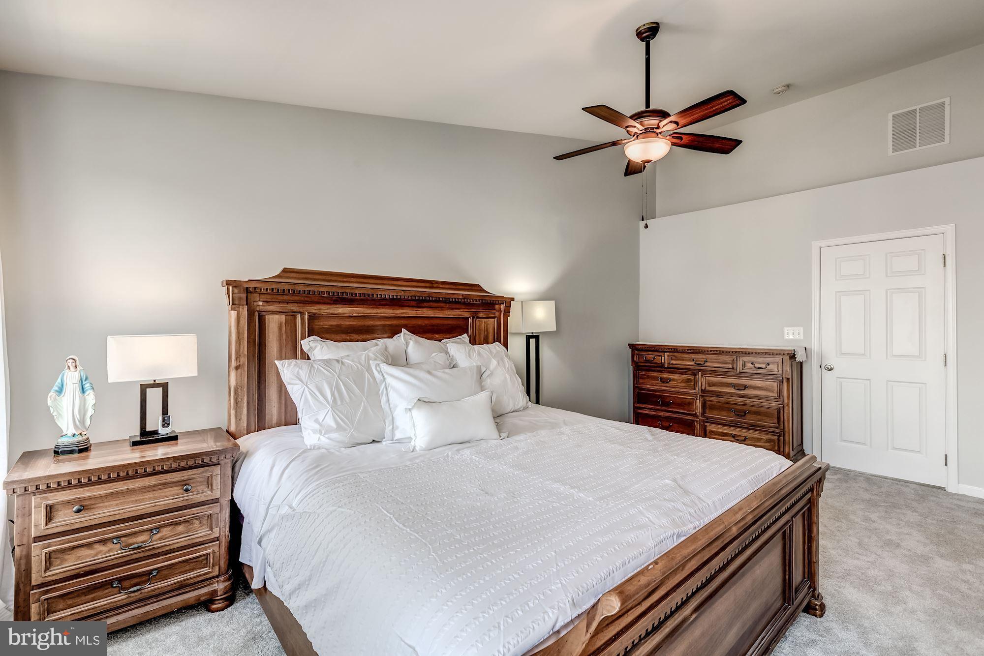 25450 South Riding Boulevard Chantilly, VA 20152 - Photo 29 of 41 Gallery Image 29