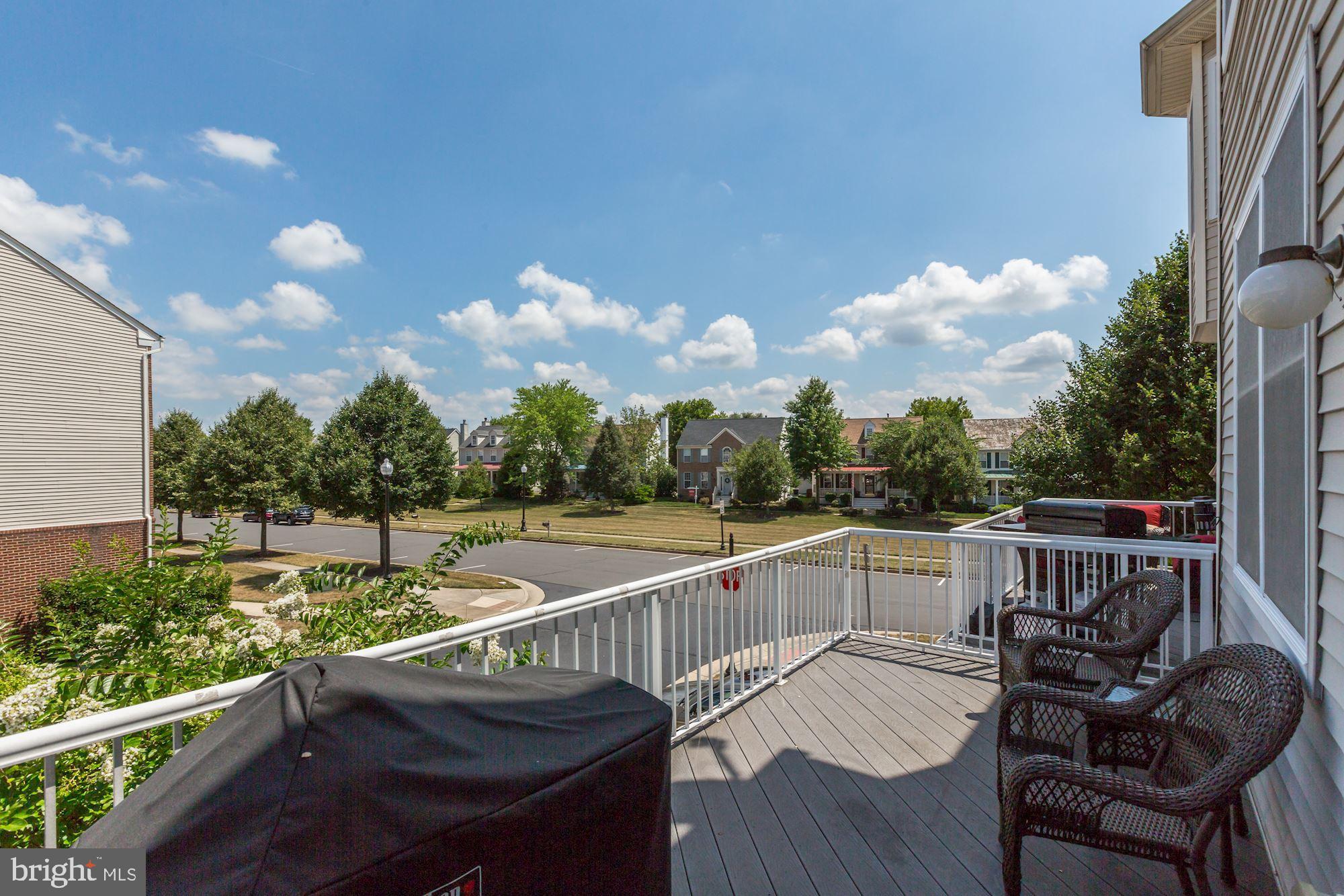 25450 South Riding Boulevard Chantilly, VA 20152 - Photo 5 of 41 Gallery Image 5