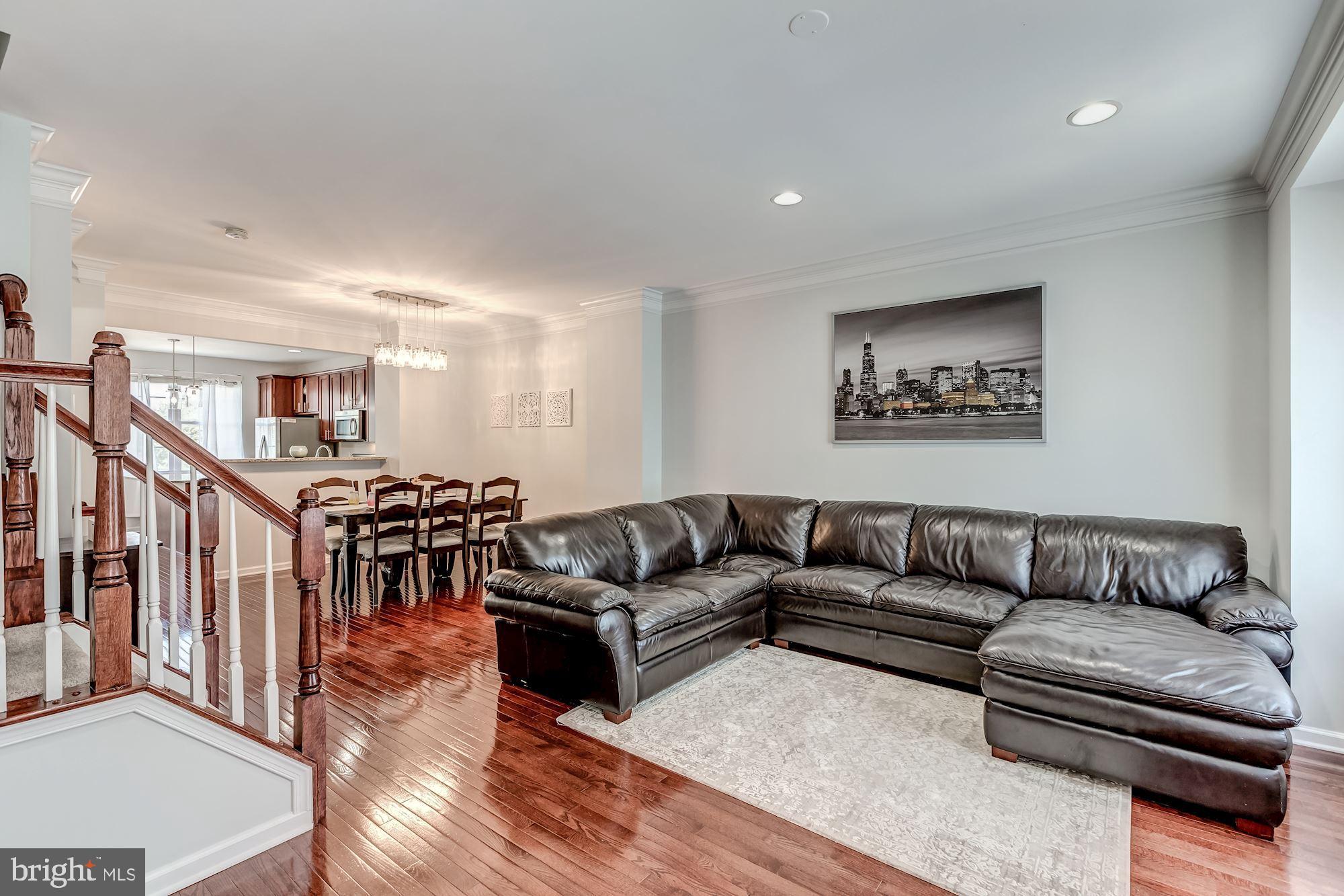 25450 South Riding Boulevard Chantilly, VA 20152 - Photo 10 of 41 Gallery Image 10