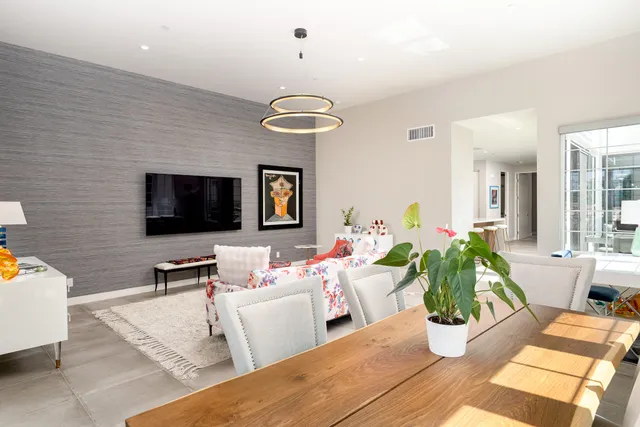 $1,495,000 | 233 Calle La Soledad, Palm Springs, CA 92262