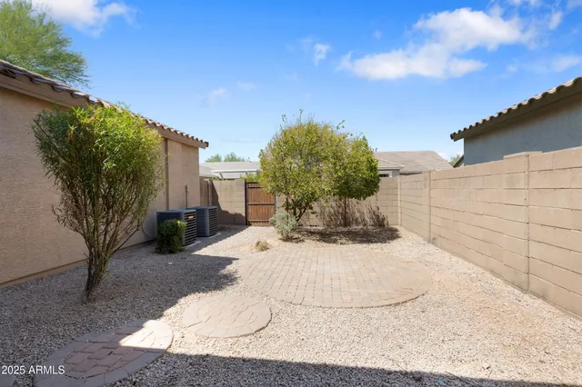 $2,495 | 1870 South Colt Drive, Gilbert, AZ 85295