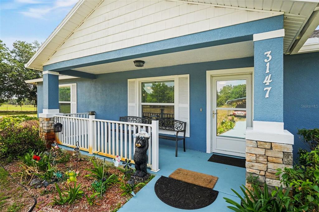 3147 Sydney Dover Road Dover, FL 33527 - Photo 2 of 26