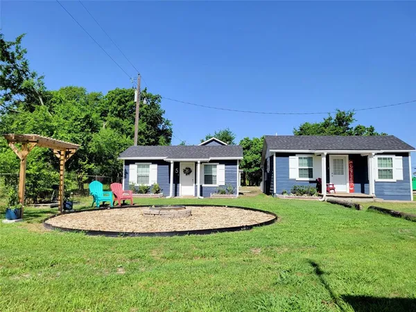 $895 | 1901 Highway 276, Unit 6, West Tawakoni, TX 75474