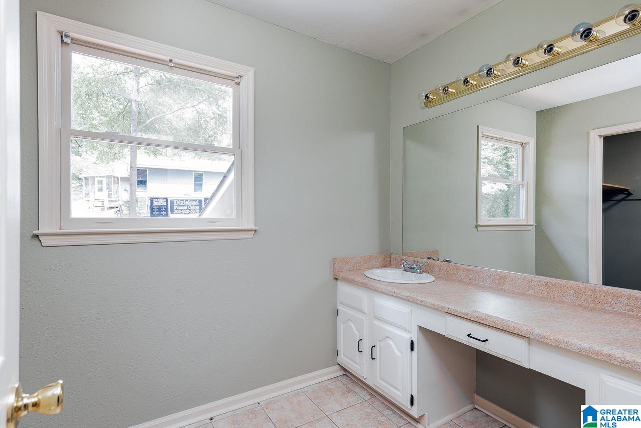 310 Mardis Lane Alabaster, AL 35007 - Photo 15 of 34