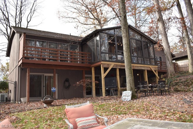 12259 Moss Point Road Strongsville, OH 44136 - Photo 33 of 38 Gallery Image 33
